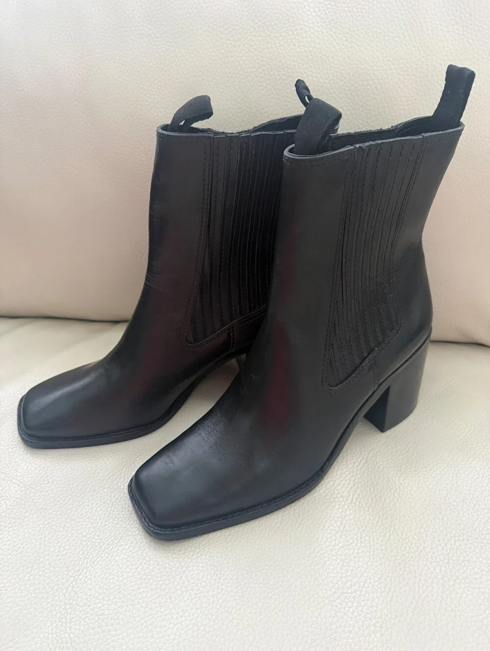 Loeffler Randall Black Leather Chelsea Ankle Stretch Pull On Comfort Boots